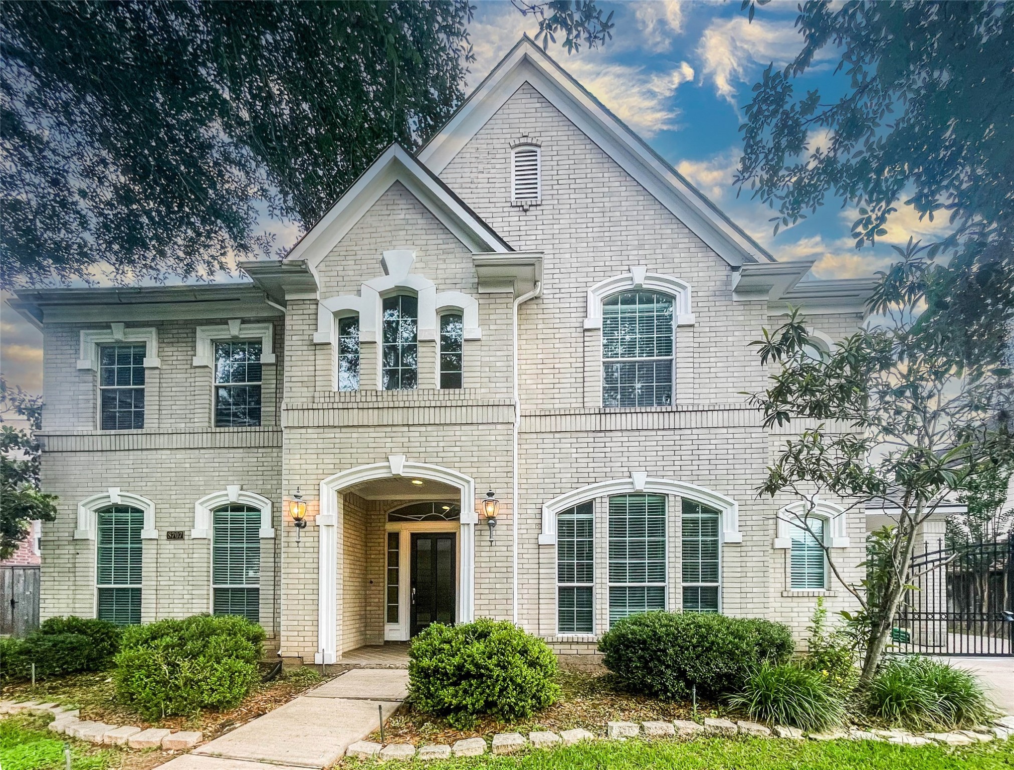 8707 Westbrook Forest Drive Sugar Land TX 77479