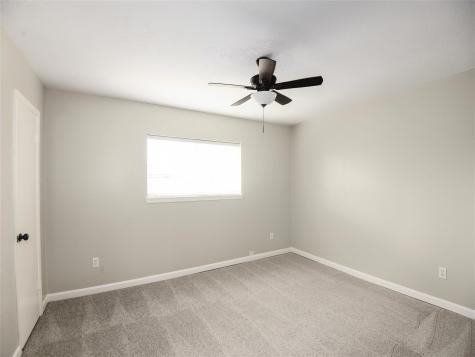 306 Avondale Lane Friendswood TX 77546