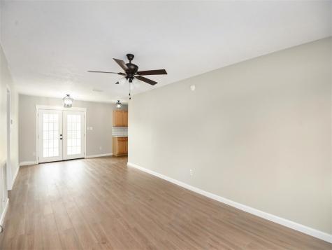 306 Avondale Lane Friendswood TX 77546