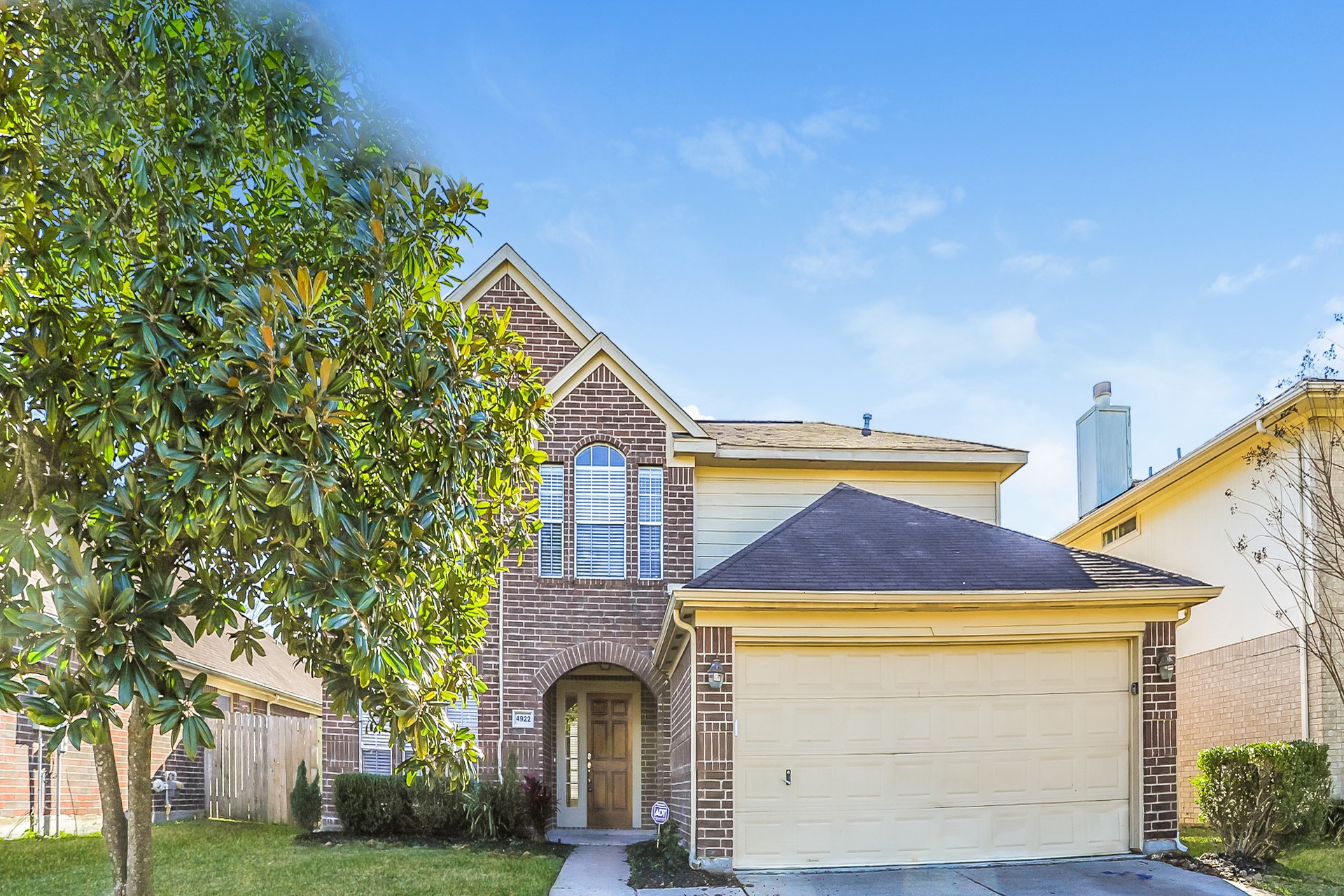 4922 Carrington Court Pearland TX 77584