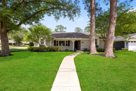 1534 Conrad Sauer Drive Houston TX 77043