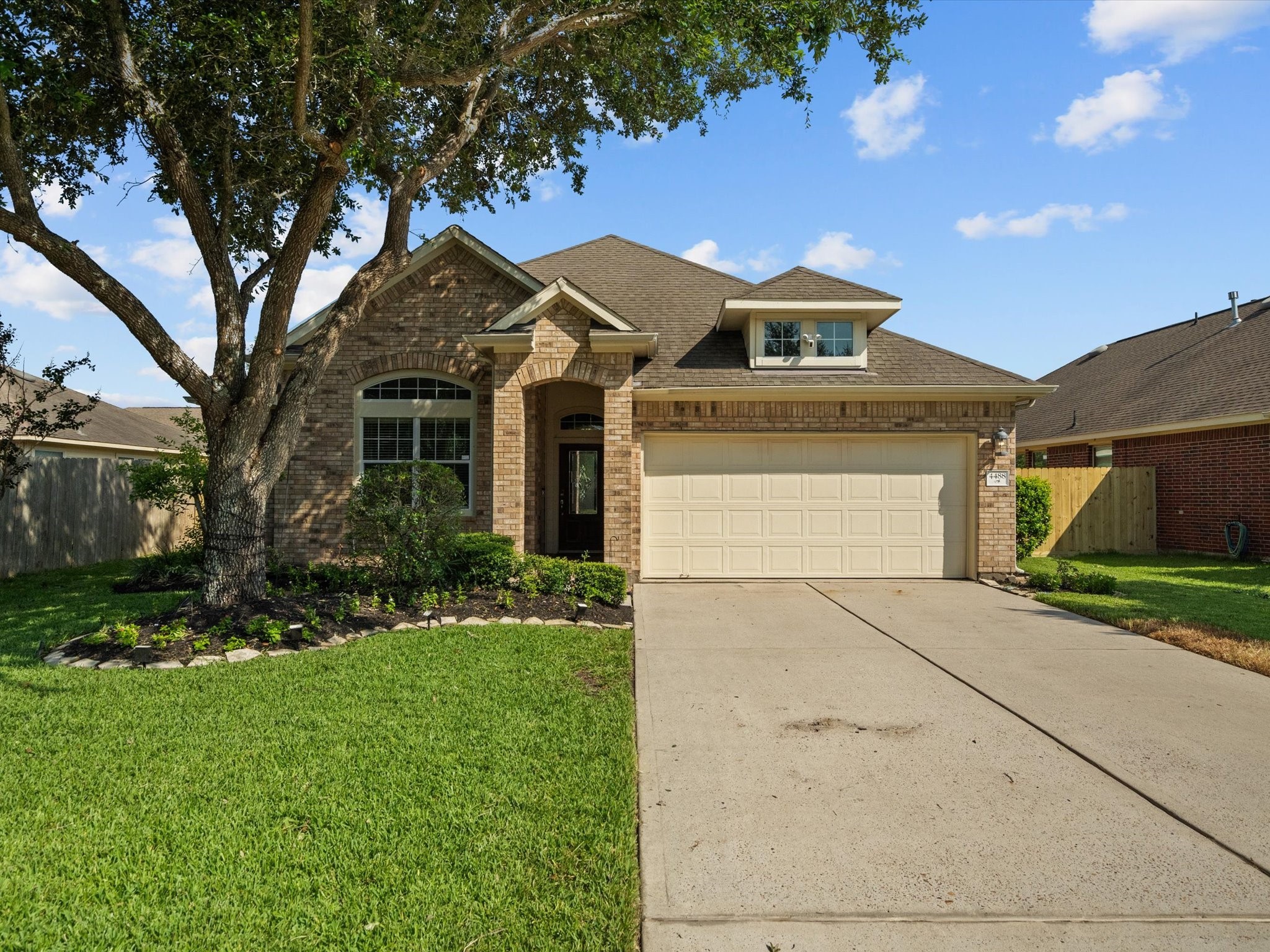 4488 Costa Brava Park League City TX 77573
