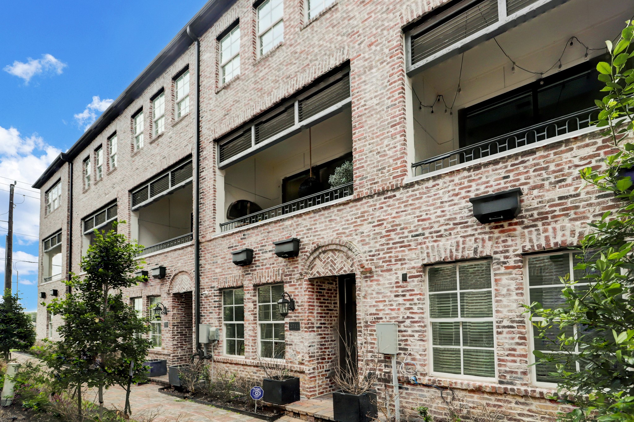 2711 Maxroy Street Houston TX 77007
