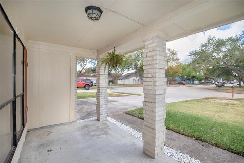 5617 Freshmeadow Street League City TX 77573
