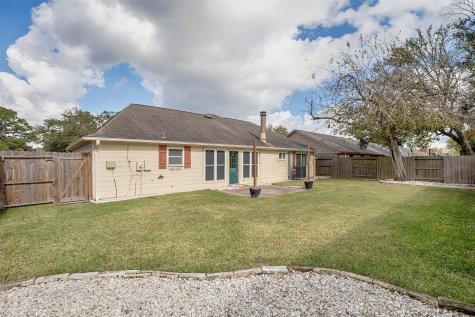 5617 Freshmeadow Street League City TX 77573