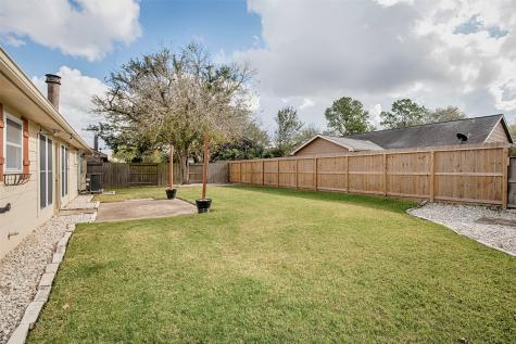 5617 Freshmeadow Street League City TX 77573