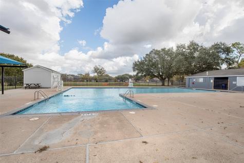 5617 Freshmeadow Street League City TX 77573
