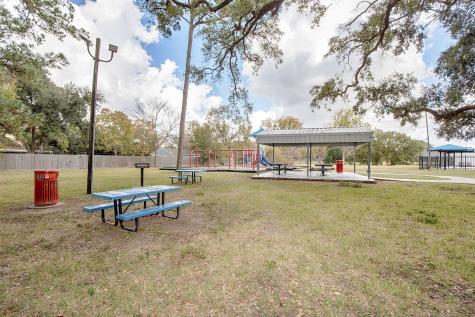 5617 Freshmeadow Street League City TX 77573