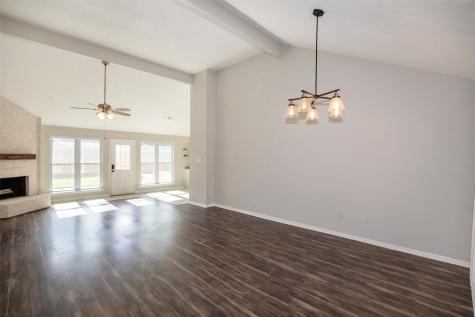 5617 Freshmeadow Street League City TX 77573