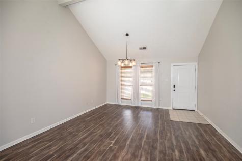 5617 Freshmeadow Street League City TX 77573
