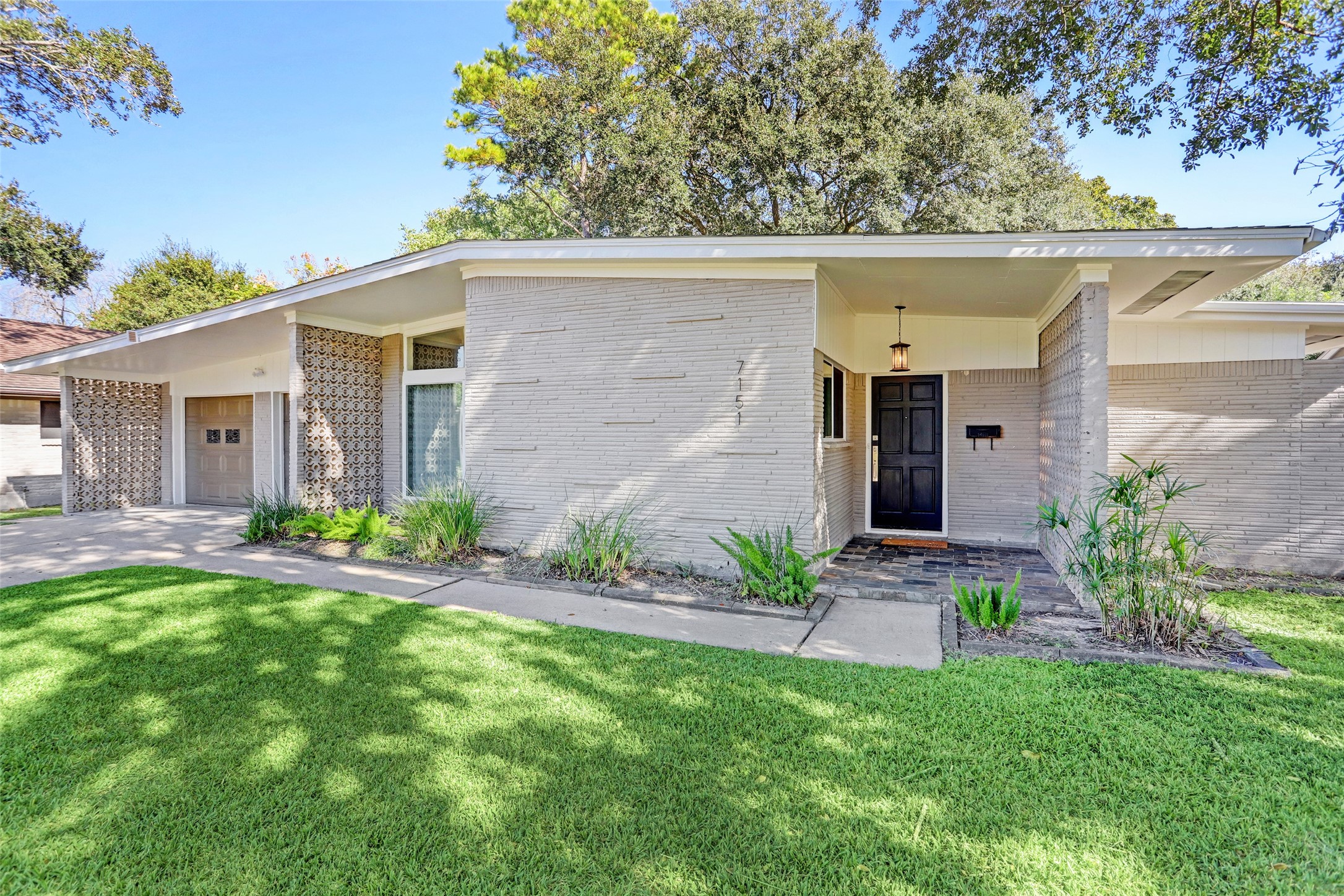 7151 Tours Street Houston TX 77036