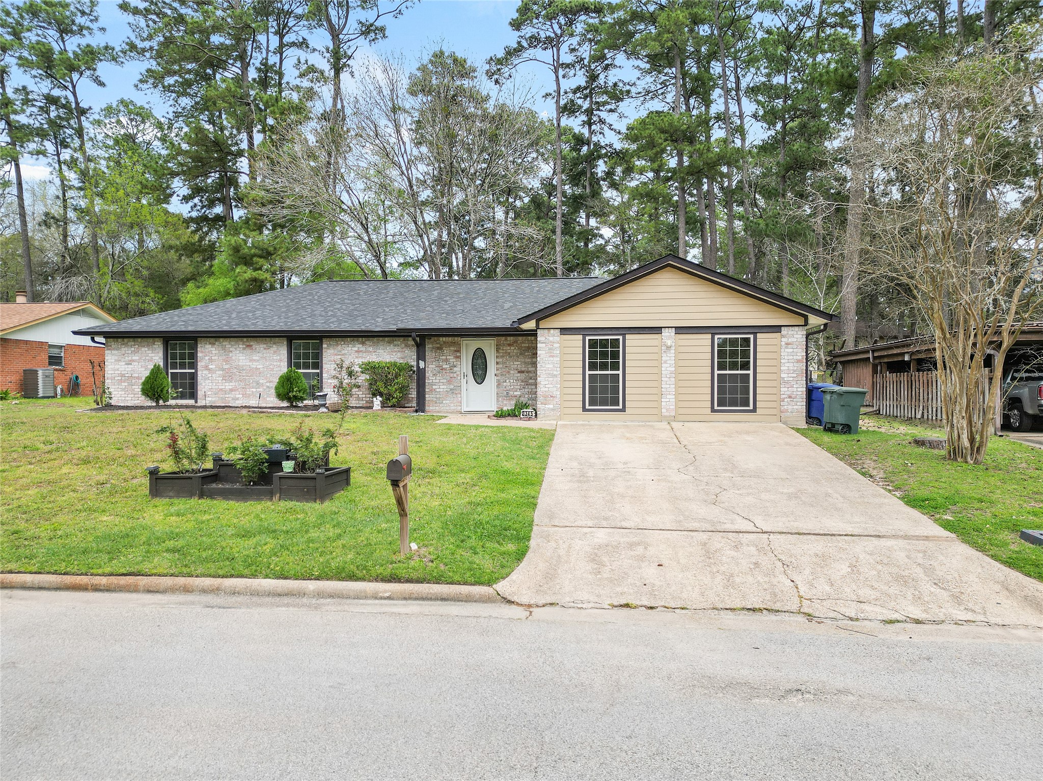 3345 Thornwood Way Huntsville TX 77340