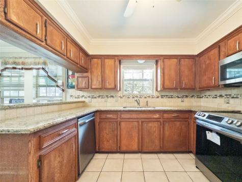 3345 Thornwood Way Huntsville TX 77340