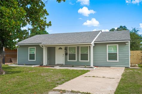 52 Penway Street Houston TX 77022