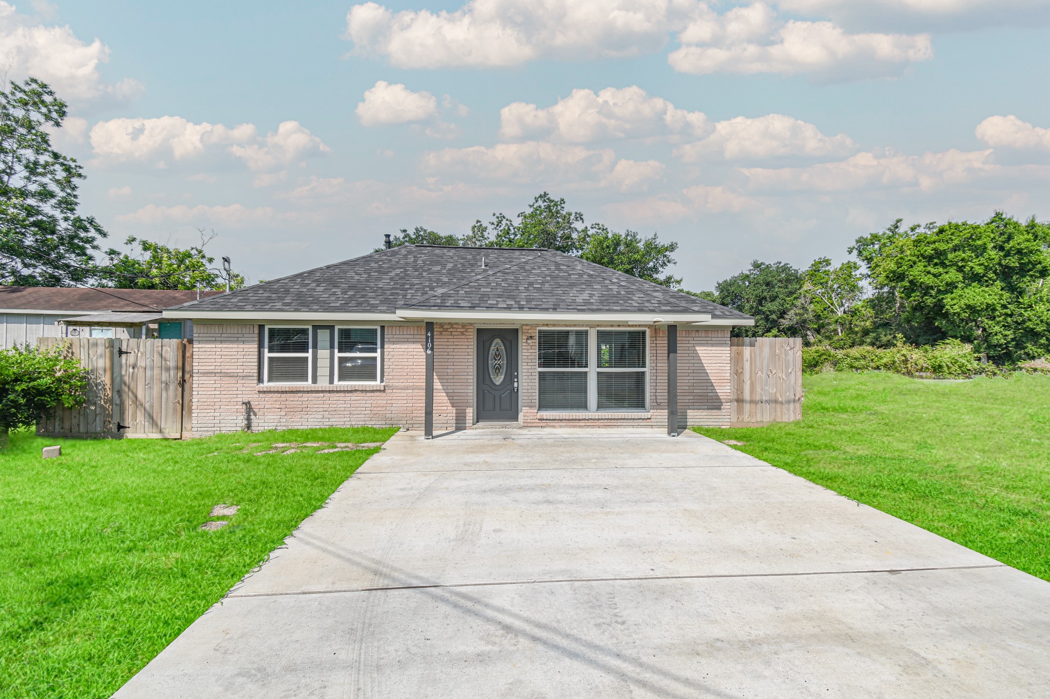 4106 White Street Bacliff TX 77518