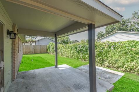 4106 White Street Bacliff TX 77518