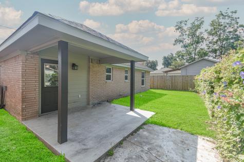 4106 White Street Bacliff TX 77518