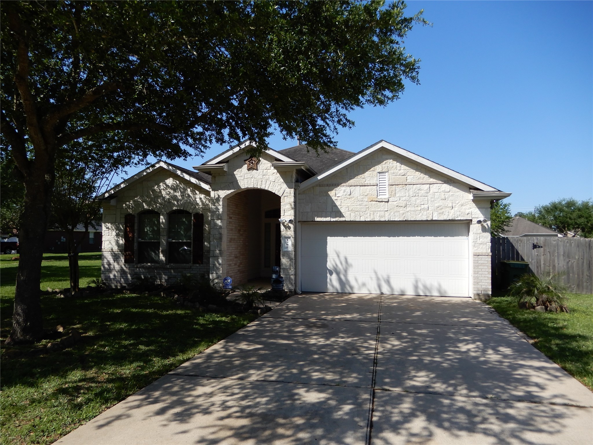 1906 Vineyard Bend Court Pearland TX 77581