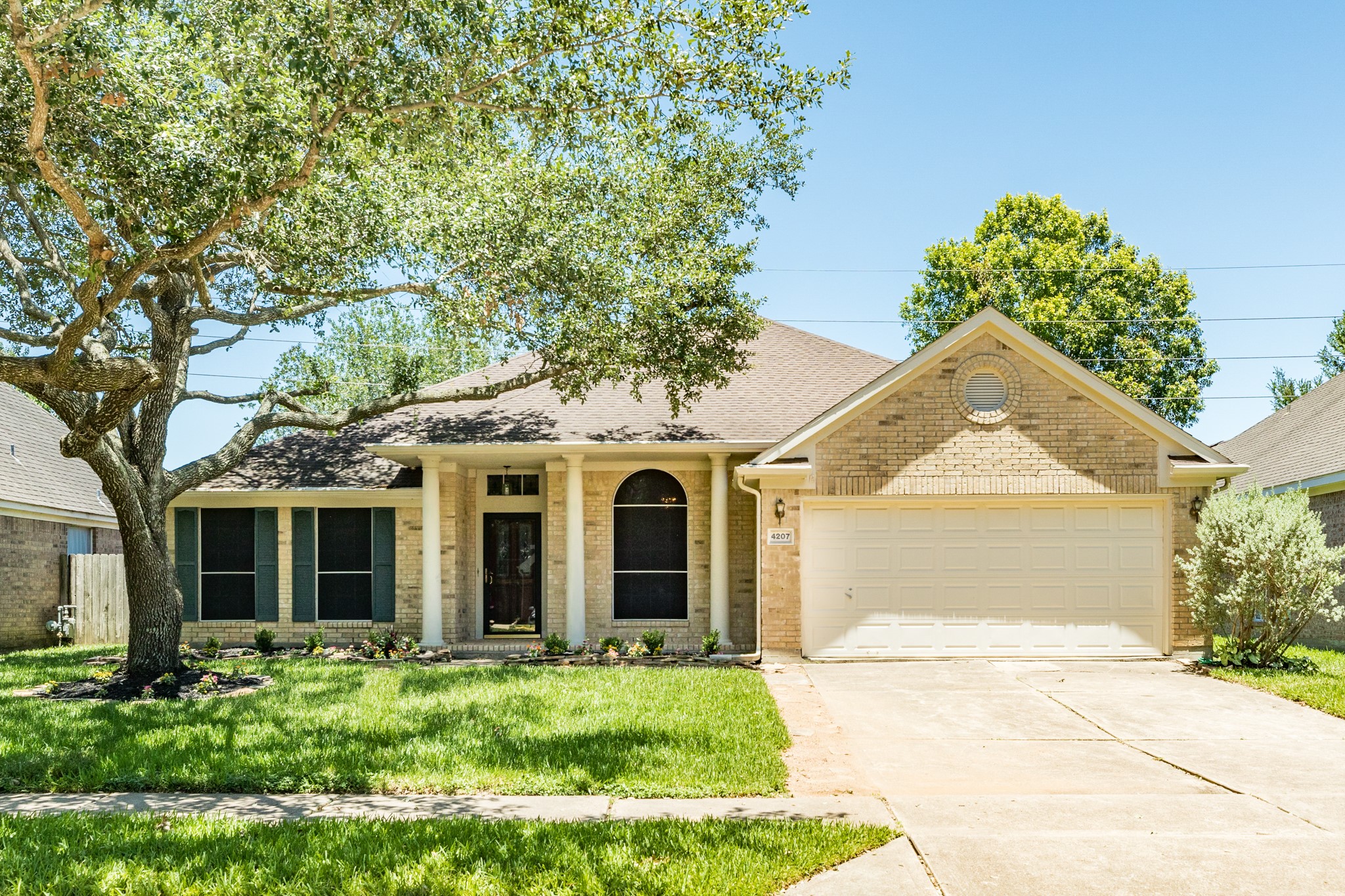 4207 N Webber Drive Pearland TX 77584