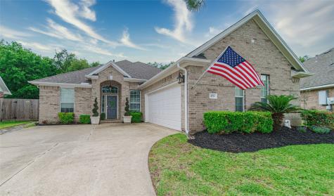 4529 Williamhurst Lane League City TX 77573