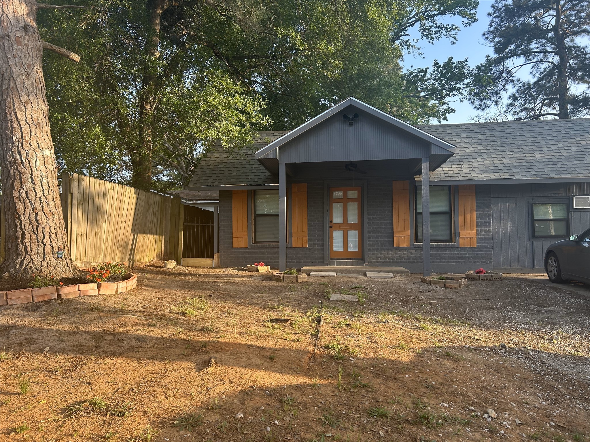 615 W Dallas Street Conroe TX 77301