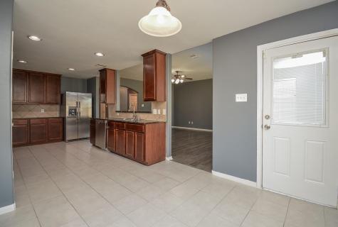 917 Almond Street Baytown TX 77521
