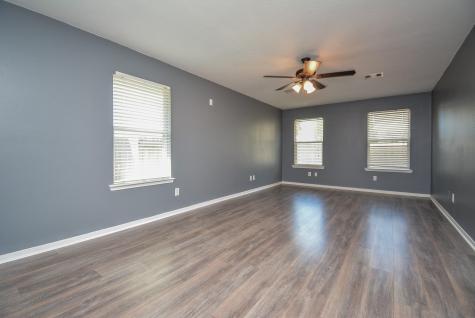 917 Almond Street Baytown TX 77521