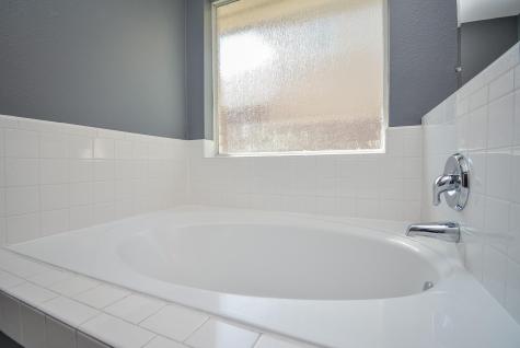 917 Almond Street Baytown TX 77521