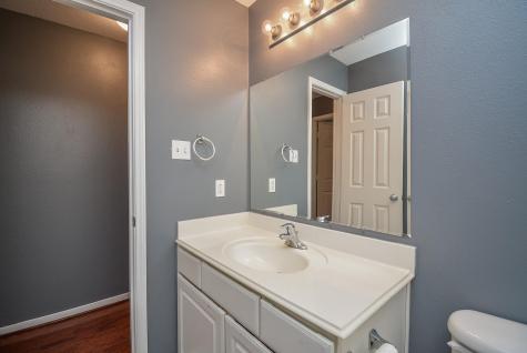 917 Almond Street Baytown TX 77521