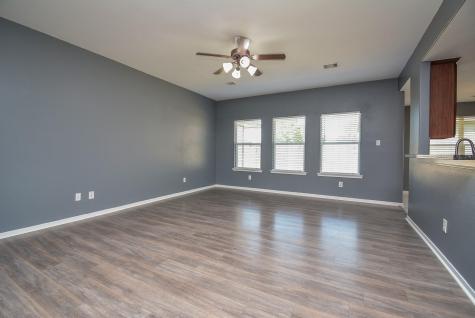 917 Almond Street Baytown TX 77521