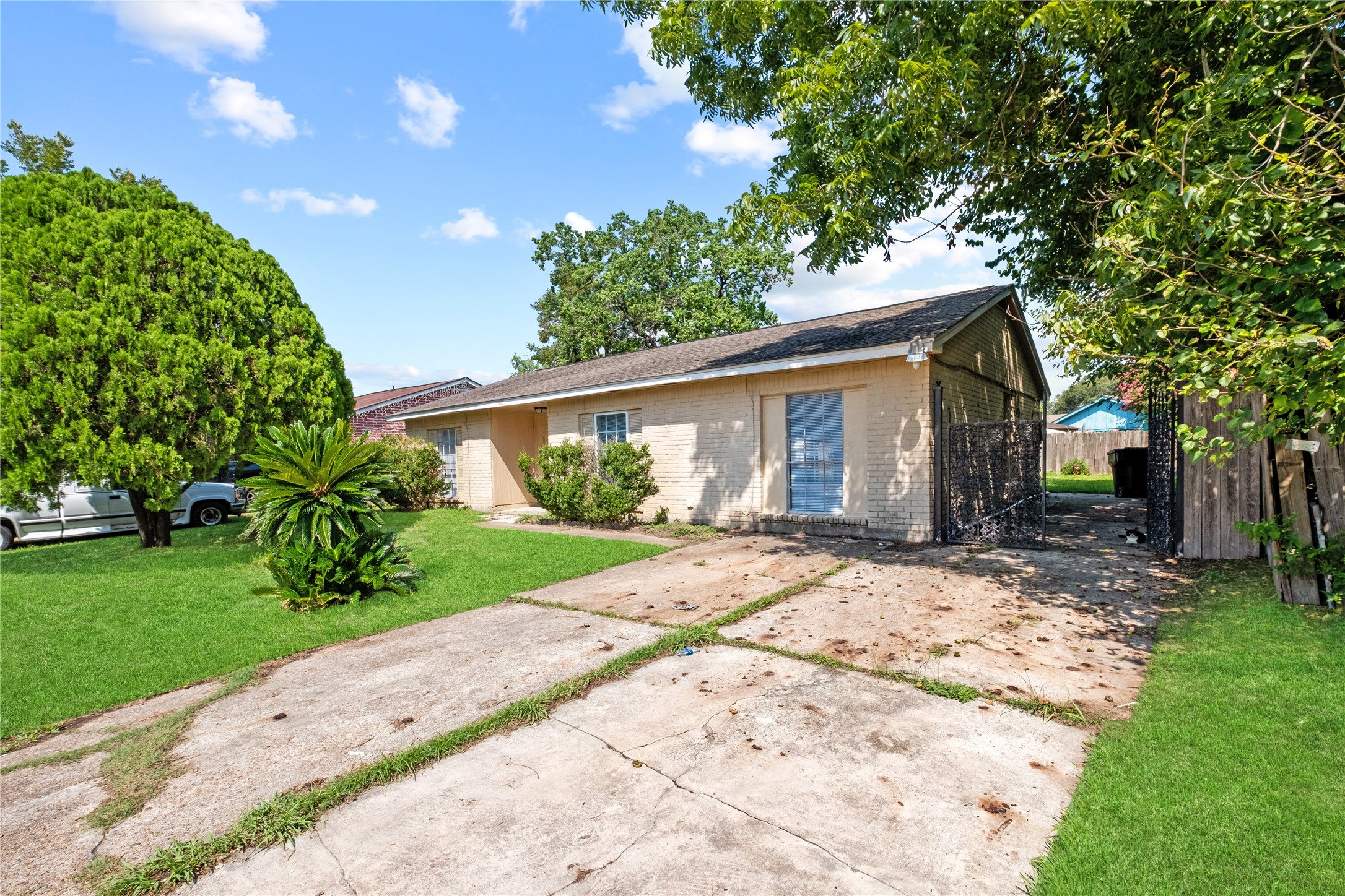 207 Goodson Drive Houston TX 77060