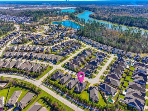 662 Lost Maples Bend Lane Conroe TX 77304