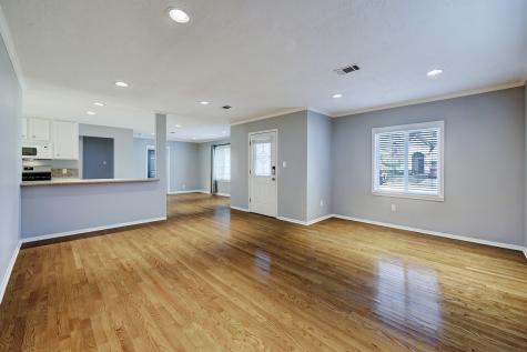 1838 Nina Lee Lane Houston TX 77018