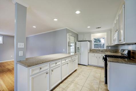 1838 Nina Lee Lane Houston TX 77018