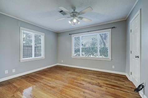1838 Nina Lee Lane Houston TX 77018