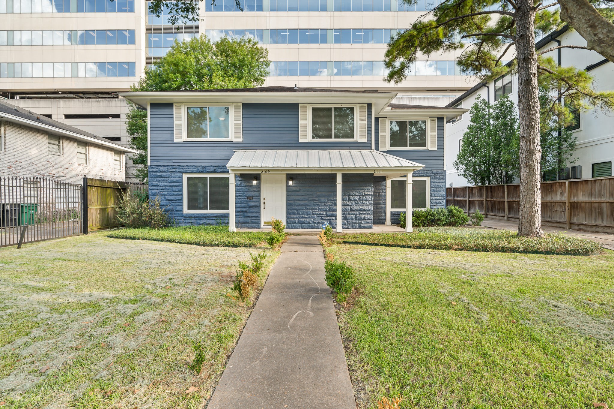 2111 Sheridan Street Houston TX 77030
