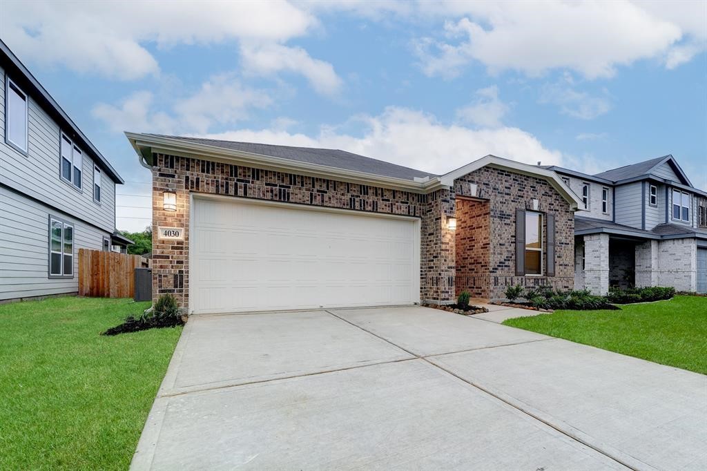 4030 Shady Palmetto Drive Houston TX 77068