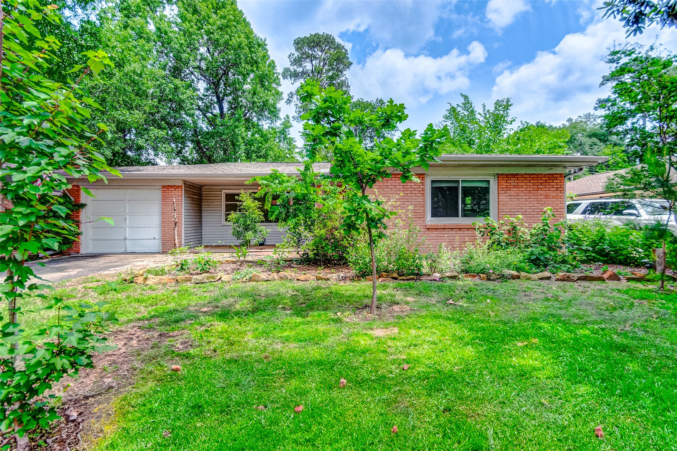 515 Azaleadell Drive Houston TX 77018