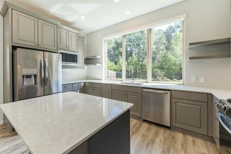 2123 Rosewood Pines Lane Pinehurst TX 77362