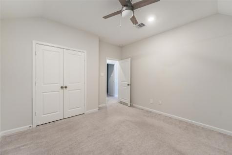 2123 Rosewood Pines Lane Pinehurst TX 77362