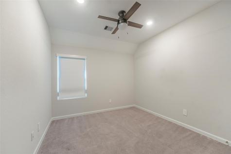 2123 Rosewood Pines Lane Pinehurst TX 77362