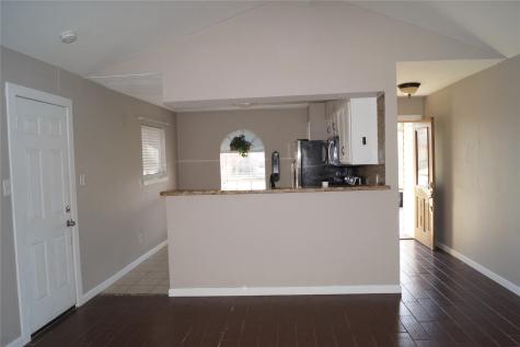 1804 Flamingo Drive League City TX 77573