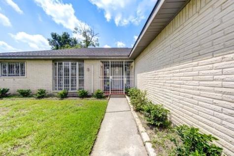 10723 Sandstone Street Houston TX 77072