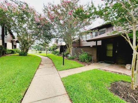 2611 Grants Lake Boulevard 136 Sugar Land TX 77479