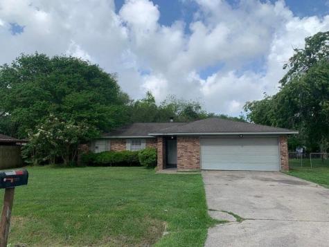 8519 Bluebonnet Street Highlands TX 77562