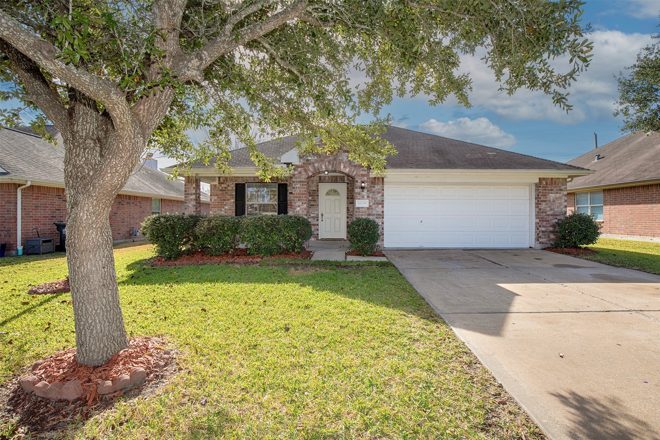 5008 Blanco Drive Pearland TX 77584