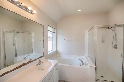 5008 Blanco Drive Pearland TX 77584