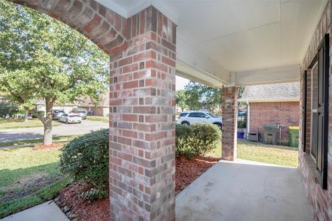 5008 Blanco Drive Pearland TX 77584