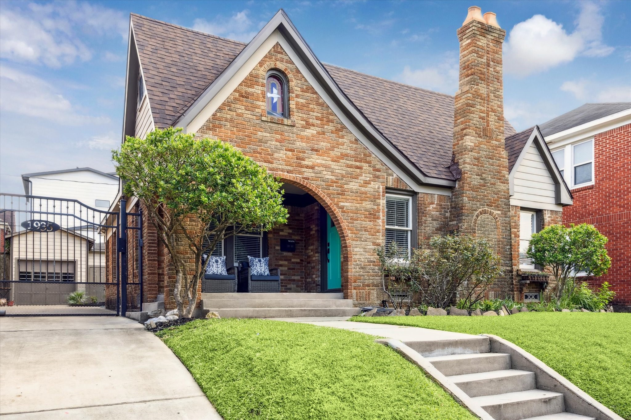 1935 W Mckinney Street Houston TX 77019