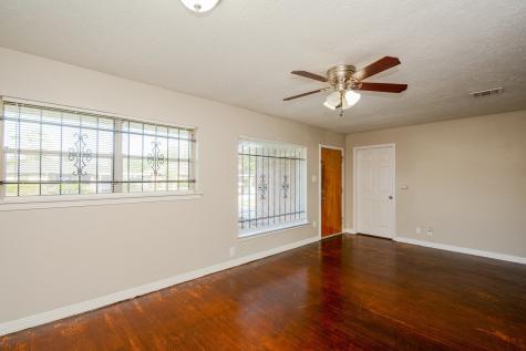 10214 Rockaway Drive Houston TX 77016